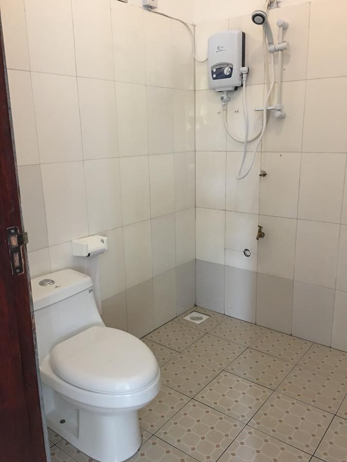 Wakawaka Hostel Arusha Buitenkant foto